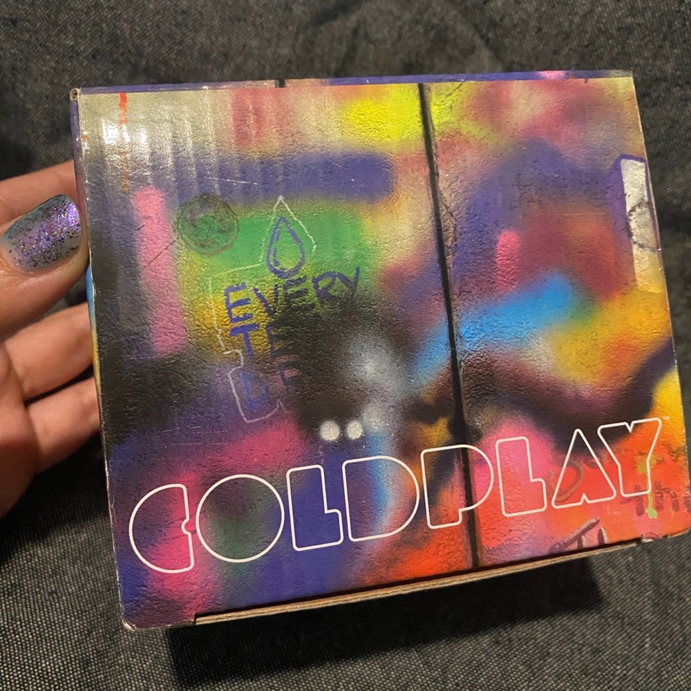 ColdPlay 2011 Mug - Picture 5 of 5